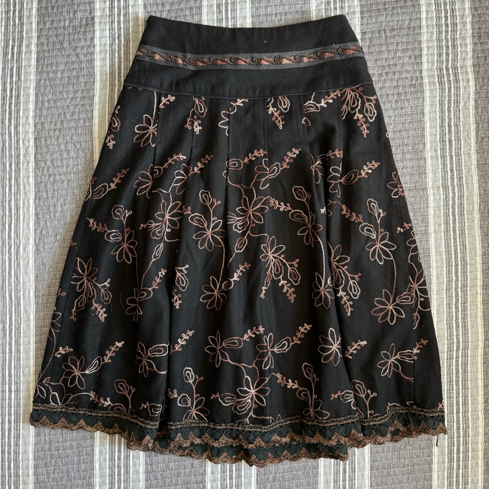 Vintage Black A-Line Skirt with Floral Embroidered Design